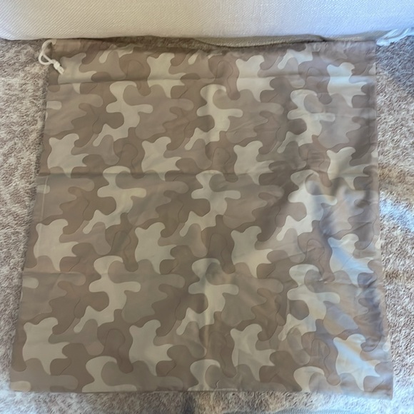 NWOT Dagne Dover Bag! Medium size! - Picture 2 of 2